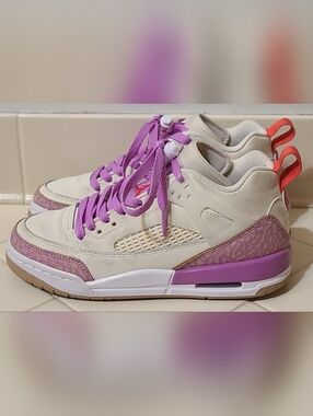 Jordan Spizike Low Lola Bunny GS Size 3.5Y